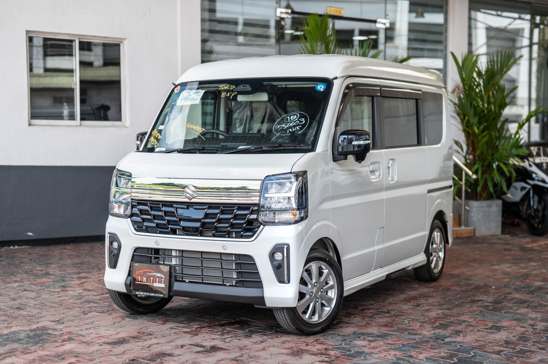 Suzuki Wagon W18