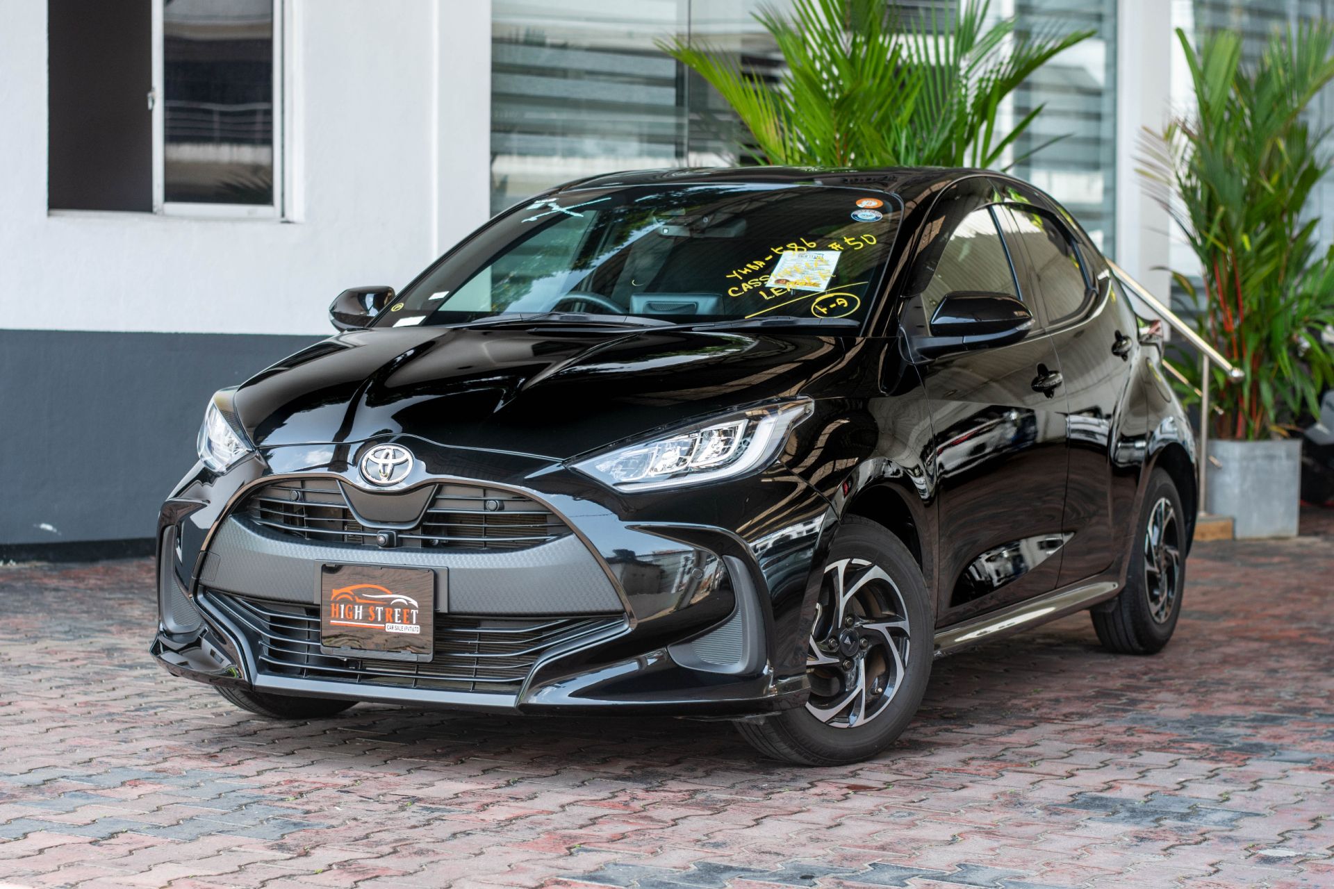 Toyota YARIS G-LED